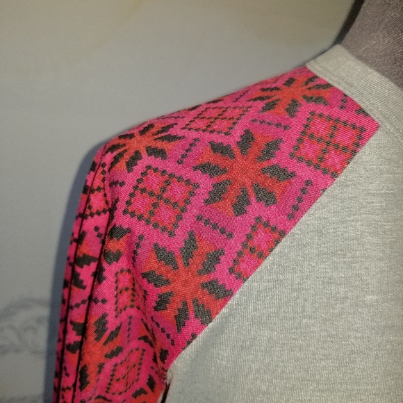 Lularoe Randy top - Picture 2 of 3